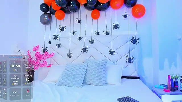 chloemonroe  online show from October 21, 2025, 12:44 am