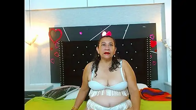 Snapshot of Lindacoopers chatting on September 22, 2025, 11:45 am Lindacoopers online show from September 22, 2025, 11:45 am