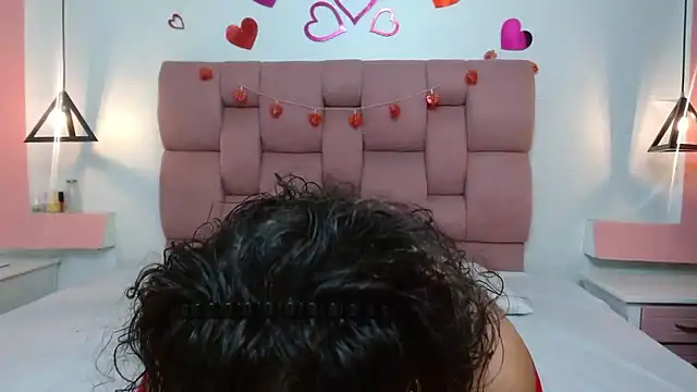 Snapshot of Lindacoopers chatting on October 11, 2025, 12:36 pm Lindacoopers online show from October 11, 2025, 12:36 pm