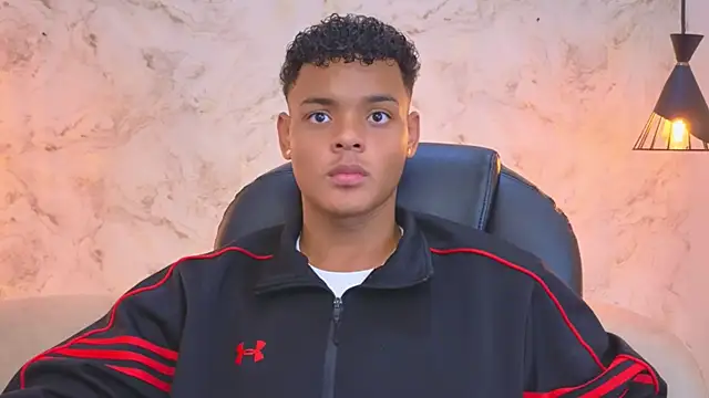 Valentino Thompson online show from October 23, 2025, 8:18 pm