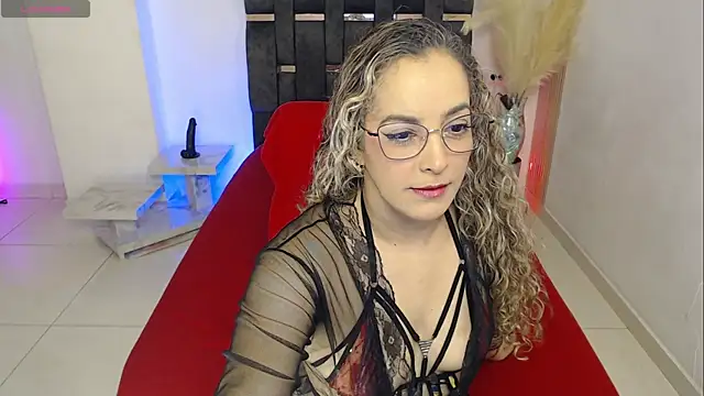 miyu charlotte online show from July 4, 2026, 2:07 am