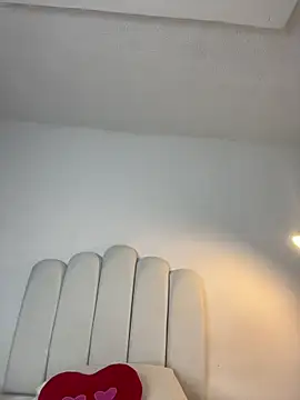 Snapshot of Soe_Love chatting on February 27, 2026, 10:54 pm Soe Love online show from February 27, 2026, 10:54 pm