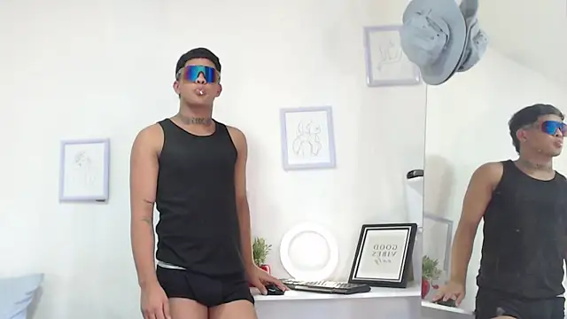 Maicol lo444 online show from September 13, 2025, 7:13 pm