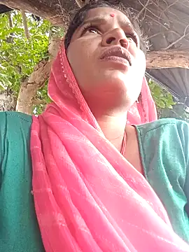 Hot Seema83 online show from October 4, 2025, 5:05 am