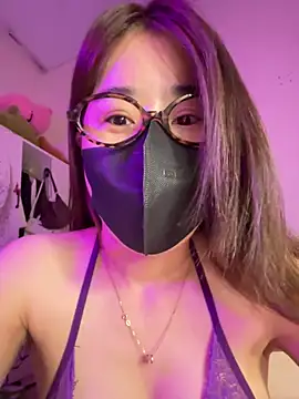 ZinzinLy online show from June 9, 2026, 5:52 am