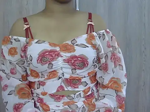 Snapshot of Iam_Riya chatting on September 20, 2025, 4:24 am Iam Riya online show from September 20, 2025, 4:24 am