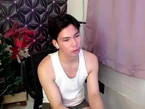 ursweet jade online show from December 13, 2025, 7:53 pm