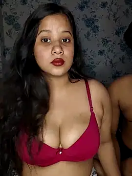 priyaverma00 online show from May 5, 2026, 6:38 pm