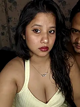 priyaverma00 online show from June 9, 2026, 5:02 pm