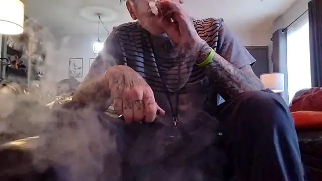 MRTATTWO online show from September 23, 2025, 10:35 pm