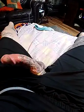 MRTATTWO online show from October 31, 2025, 10:55 pm