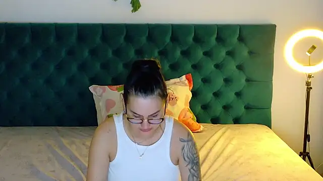 LexieRosse online show from October 29, 2025, 3:58 pm