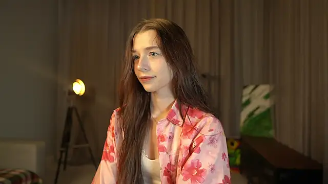 Snapshot of RoxieBolich chatting on October 22, 2025, 1:44 pm RoxieBolich online show from October 22, 2025, 1:44 pm
