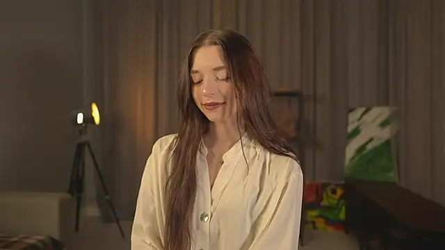 Snapshot of RoxieBolich chatting on October 24, 2025, 1:40 pm RoxieBolich online show from October 24, 2025, 1:40 pm