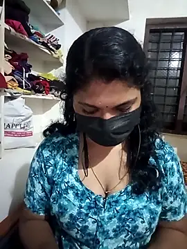 Snapshot of swetha01430 chatting on September 21, 2025, 5:36 pm swetha01430 online show from September 21, 2025, 5:36 pm