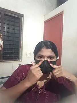 Snapshot of swetha01430 chatting on October 6, 2025, 5:21 pm swetha01430 online show from October 6, 2025, 5:21 pm