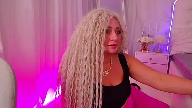 Snapshot of Lilit_1Love chatting on October 16, 2025, 4:41 pm Lilit 1Love online show from October 16, 2025, 4:41 pm