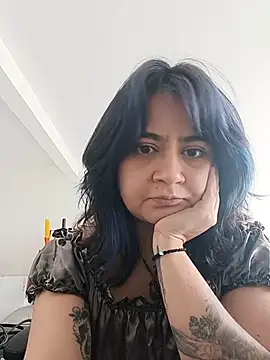 LylaVixxen online show from March 7, 2026, 6:27 pm