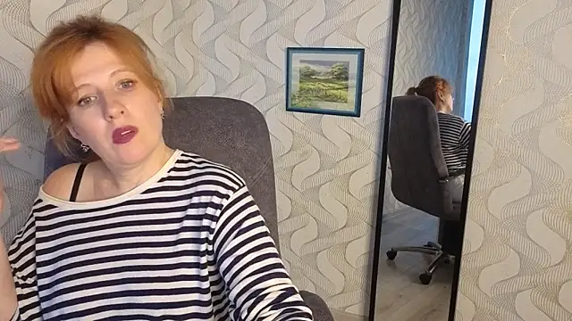 Snapshot of Elannaria chatting on September 12, 2025, 3:56 pm Elannaria online show from September 12, 2025, 3:56 pm