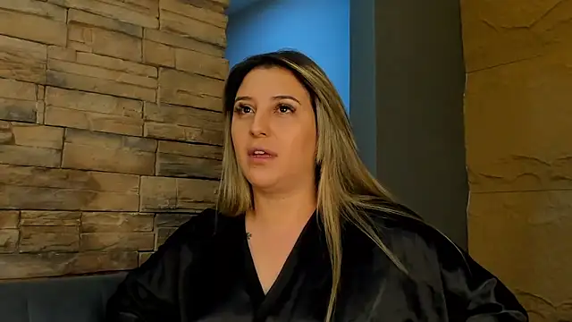 SophiaDior  online show from October 9, 2025, 11:41 am