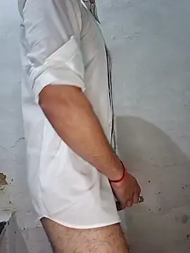 RockRolaxxx online show from April 23, 2026, 6:03 am