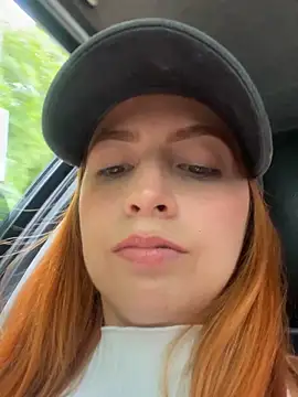 Little ginger online show from September 14, 2025, 5:01 pm