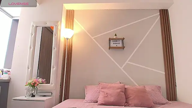 Little ginger online show from September 26, 2025, 7:29 pm