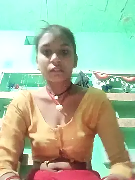 Snapshot of Idhika_Jha chatting on October 18, 2025, 12:24 am Idhika Jha online show from October 18, 2025, 12:24 am