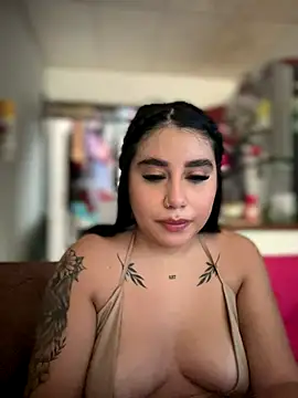 Snapshot of Sophie_Dreamss chatting on October 19, 2025, 8:09 pm Sophie Dreamss online show from October 19, 2025, 8:09 pm