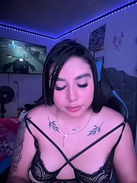 Snapshot of Sophie_Dreamss chatting on October 25, 2025, 8:47 pm Sophie Dreamss online show from October 25, 2025, 8:47 pm