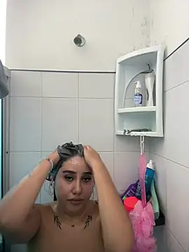 Sophie Dreamss online show from May 5, 2026, 7:22 pm