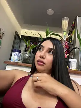 Sophie Dreamss online show from August 6, 2026, 10:11 pm