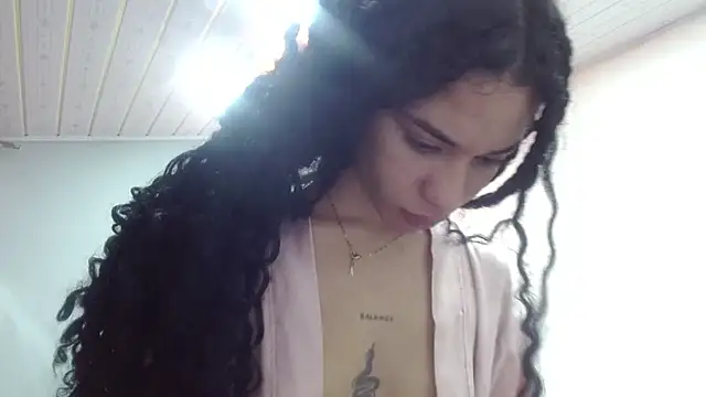 Snapshot of canelasexy_1 chatting on October 18, 2025, 10:27 am canelasexy 1 online show from October 18, 2025, 10:27 am