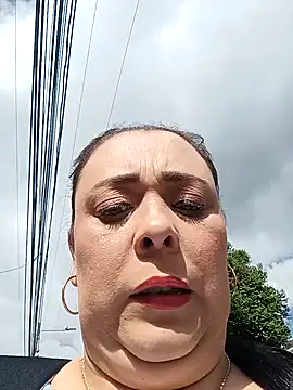 Dannaparis online show from September 10, 2025, 8:20 pm