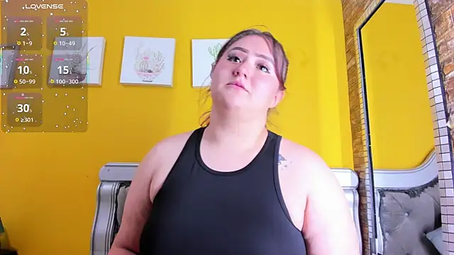 Snapshot of Miiafoox chatting on September 8, 2025, 5:12 pm Miiafoox online show from September 8, 2025, 5:12 pm