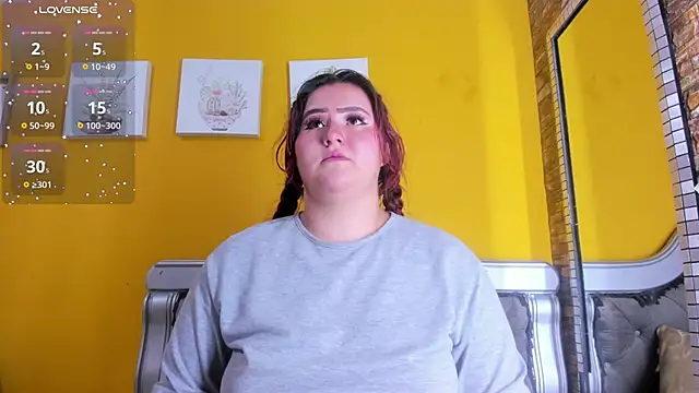 Snapshot of Miiafoox chatting on September 12, 2025, 4:07 pm Miiafoox online show from September 12, 2025, 4:07 pm