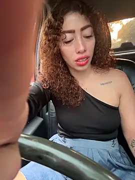 Snapshot of roxyrougee chatting on February 8, 2026, 11:46 am roxyrougee online show from February 8, 2026, 11:46 am