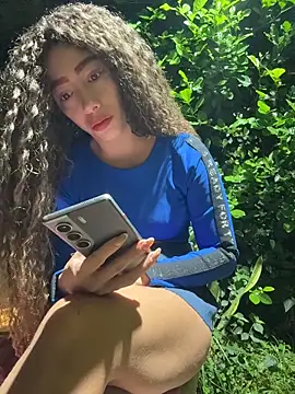 roxyrougee online show from July 2, 2026, 10:32 am