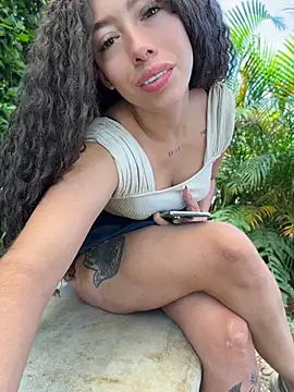 roxyrougee online show from July 31, 2026, 3:44 pm