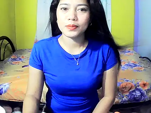 xmaldita18 online show from March 6, 2026, 2:46 pm
