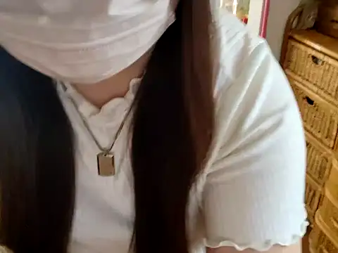 Snapshot of AYA_dayo chatting on November 4, 2025, 1:48 am AYA dayo online show from November 4, 2025, 1:48 am