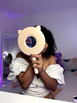 ViolettaMiller  online show from October 2, 2025, 1:07 pm