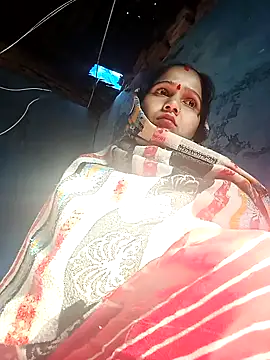 Jooli xx online show from February 6, 2026, 2:49 am