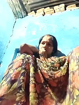 Jooli xx online show from June 25, 2026, 11:53 pm