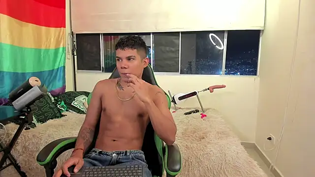 Jack castell online show from December 2, 2025, 12:05 am