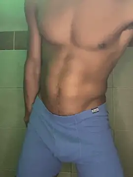 Snapshot of TRILLAHUNG chatting on September 16, 2025, 1:23 pm TRILLAHUNG online show from September 16, 2025, 1:23 pm