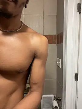 Snapshot of TRILLAHUNG chatting on October 5, 2025, 2:37 pm TRILLAHUNG online show from October 5, 2025, 2:37 pm