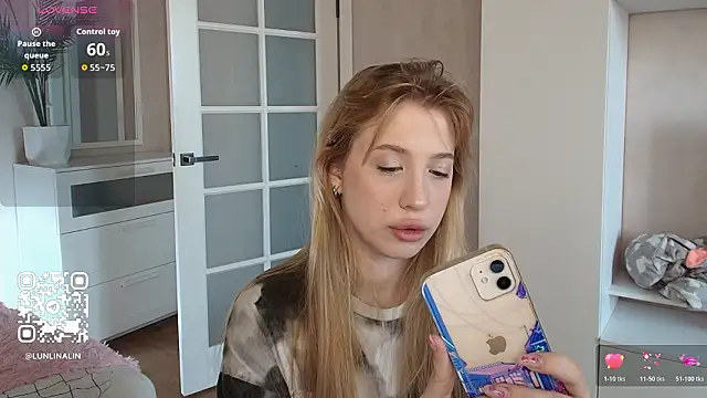 LightStar 18 online show from February 2, 2026, 2:54 am