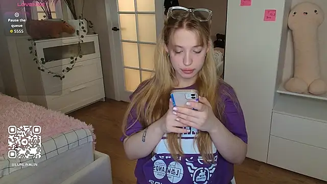 LightStar 18 online show from February 7, 2026, 1:31 am