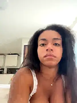 SofiiaMorenaa online show from September 11, 2025, 10:59 am